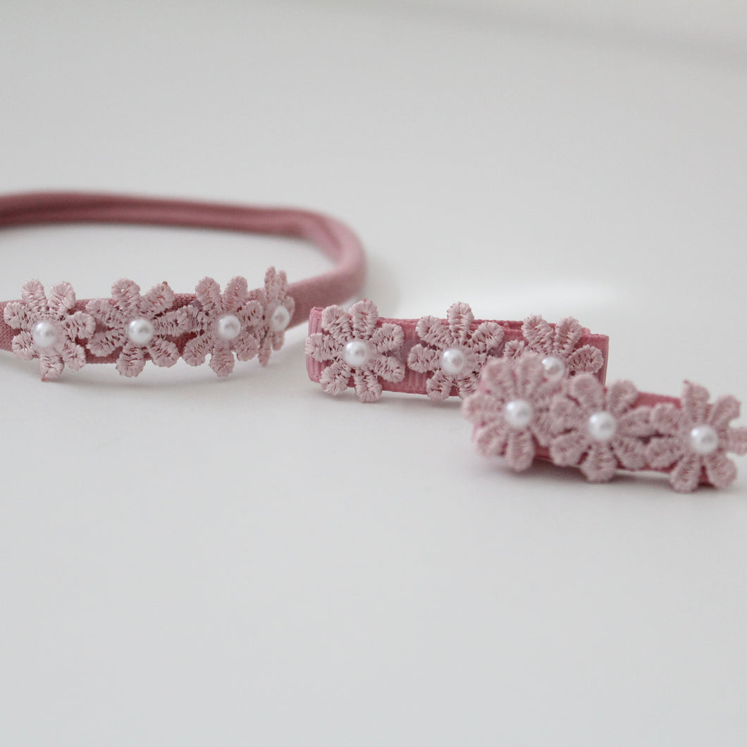 Delicate dusky pink daisy & pearl  flowers - Clip or headband