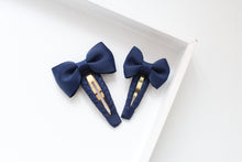 Load image into Gallery viewer, Pinch bow snappy clips - 2 sizes - 32 colours