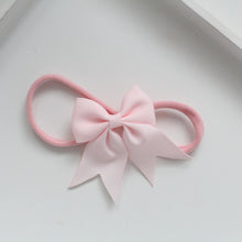 Load image into Gallery viewer, Personalised short tail pinch ribbon bow headbands 28 colours