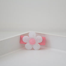 Load image into Gallery viewer, Daisy flower clips (2 colours)