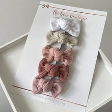 Load image into Gallery viewer, Ribbed bow clip set