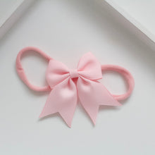 Load image into Gallery viewer, Personalised short tail pinch ribbon bow headbands 28 colours