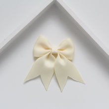 Load image into Gallery viewer, Personalised short tail pinch ribbon clip & bobbles 34 colours