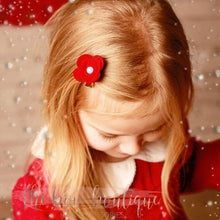 Load image into Gallery viewer, Large felt flower clips with pearl (26 Colours)