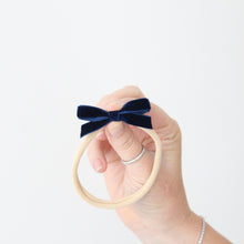 Load image into Gallery viewer, My first mini velvet bows - 16 Colours
