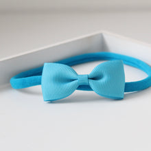 Load image into Gallery viewer, Pinch bows - 33 Colours