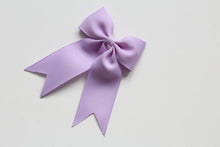 Load image into Gallery viewer, Personalised tail pinch ribbon bows 33 colours
