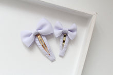 Load image into Gallery viewer, Pinch bow snappy clips - 2 sizes - 32 colours