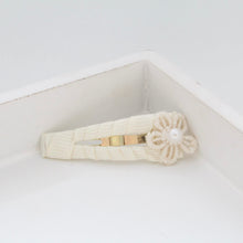 Load image into Gallery viewer, My first delicate flower snappy clips - 6 colours