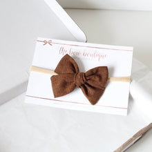Load image into Gallery viewer, Chocolate mini sweetheart bows