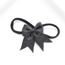 Load image into Gallery viewer, Personalised short tail pinch ribbon bow headbands 28 colours