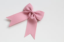 Load image into Gallery viewer, Personalised tail pinch ribbon bows 33 colours