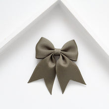Load image into Gallery viewer, Personalised short tail pinch ribbon clip & bobbles 34 colours