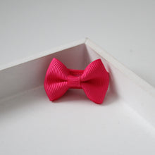 Load image into Gallery viewer, Mini pinch bows - 33 Colours