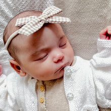 Load image into Gallery viewer, Elodie timeless bow