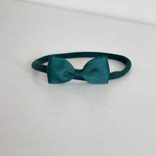 Load image into Gallery viewer, Pinch bows - 33 Colours