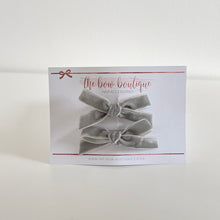 Load image into Gallery viewer, My first mini velvet bows - 16 Colours