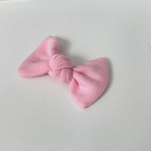 Load image into Gallery viewer, Pink knot bows