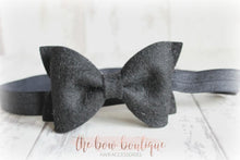 Load image into Gallery viewer, Large luxury felt bows (25 Colours)