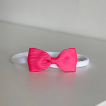 Load image into Gallery viewer, Pinch bows - 33 Colours