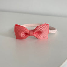 Load image into Gallery viewer, Pinch bows - 33 Colours