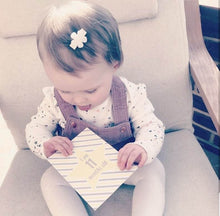 Load image into Gallery viewer, My first daisy flower clips (25 colours)