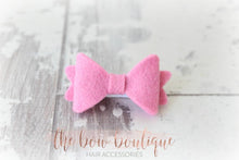 Load image into Gallery viewer, Mini baby felt bows (25 Colours)