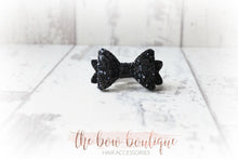 Load image into Gallery viewer, Mini baby glitter bows (25 Colours)