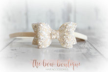 Load image into Gallery viewer, Mini deluxe glitter bows (25 Colours)