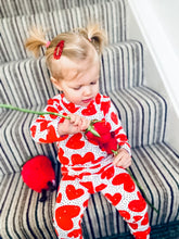 Load image into Gallery viewer, Glitter scalloped snappy clips - (25 Colours)