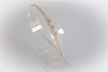 Load image into Gallery viewer, Delicate beige & gold daisy flowers - Clip or headband