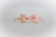 Load image into Gallery viewer, Pinch bows - 33 Colours