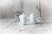 Load image into Gallery viewer, Mini deluxe glitter bows (25 Colours)