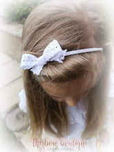 Load image into Gallery viewer, Lace hand tied hair bows (2 Colours)