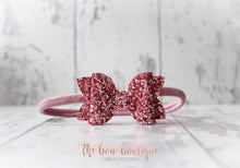 Load image into Gallery viewer, Medium deluxe glitter bows (25 Colours)