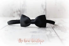 Load image into Gallery viewer, Pinch bows - 33 Colours