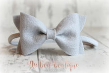 Load image into Gallery viewer, Large luxury felt bows (25 Colours)