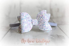 Load image into Gallery viewer, Medium deluxe glitter bows (25 Colours)