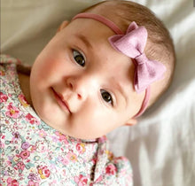 Load image into Gallery viewer, Small luxury felt bows (25 Colours)