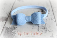 Load image into Gallery viewer, Small felt bows (25 Colours)