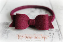 Load image into Gallery viewer, Small felt bows (25 Colours)
