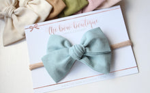 Load image into Gallery viewer, Sweetheart bows - 10 Colours