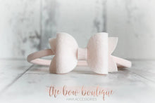 Load image into Gallery viewer, Medium deluxe felt bows (25 Colours)