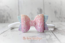 Load image into Gallery viewer, Medium deluxe glitter bows (25 Colours)