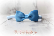 Load image into Gallery viewer, Pinch bows - 33 Colours