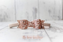 Load image into Gallery viewer, Small glitter bows (25 Colours)