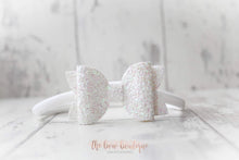 Load image into Gallery viewer, Medium deluxe glitter bows (25 Colours)