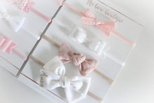 Load image into Gallery viewer, Soft pink new baby headband set