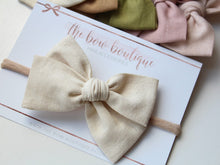 Load image into Gallery viewer, Sweetheart bows - 10 Colours