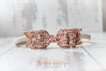 Load image into Gallery viewer, Double glitter bows (25 colours)